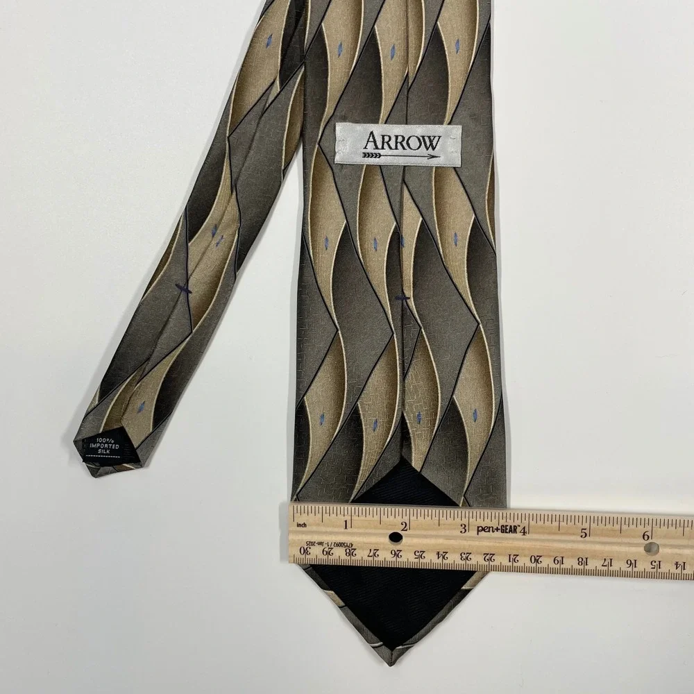 Arrow Brown Tan Geometric Wave Silk Necktie Mens One Size